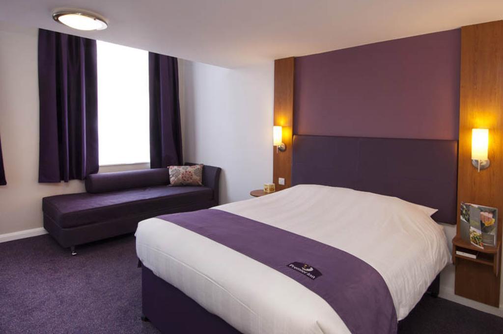 Premier Inn Cannock South 외부 사진