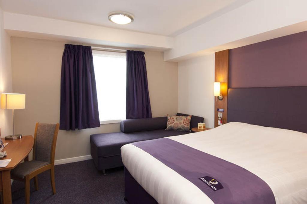 Premier Inn Cannock South 객실 사진