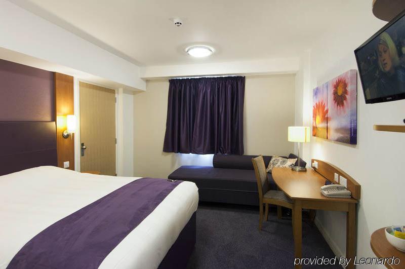 Premier Inn Cannock South 외부 사진